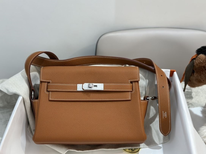 Hermes Kelly Messenger